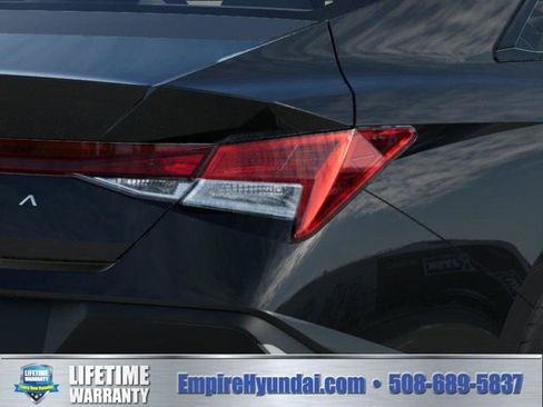 New 2026 Hyundai Elantra SE image 10