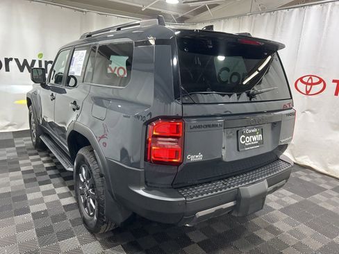 Used 2025 Toyota Land Cruiser image 7