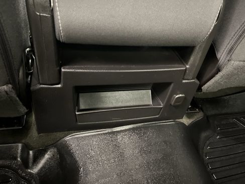 Used 2016 GMC Sierra 1500 SLE w/ SLE Value Package image 10