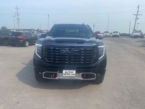 Used 2024 GMC Sierra 1500 Denali Ultimate image 9