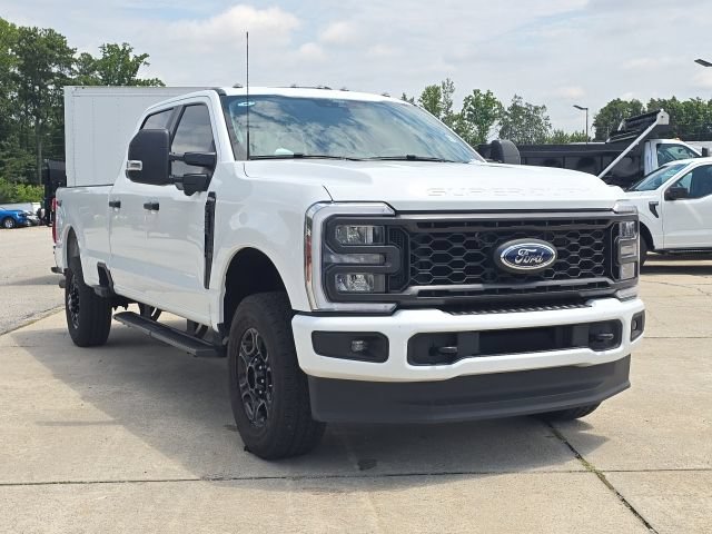 Used 2024 Ford F250 XL w/ STX Appearance Package AWD/4WD image 7