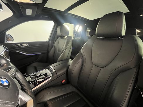 Used 2019 BMW X5 xDrive40i w/ Convenience Package image 9