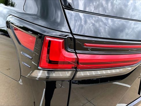 Used 2023 Lexus LX 600 F Sport w/ Accessory Package (Z1) AWD/4WD image 29