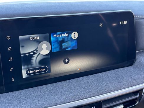 Used 2025 Nissan Kicks SV image 21