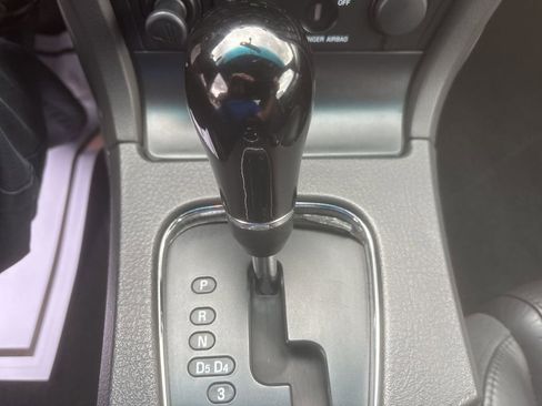 Used 2002 Ford Thunderbird image 17