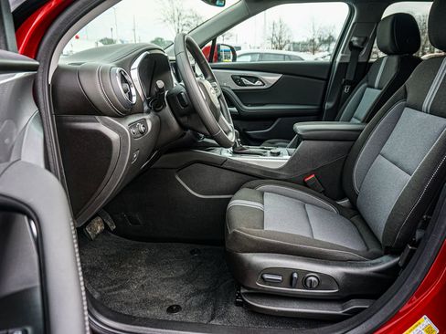 New 2025 Chevrolet Blazer LT w/ Convenience Package image 16
