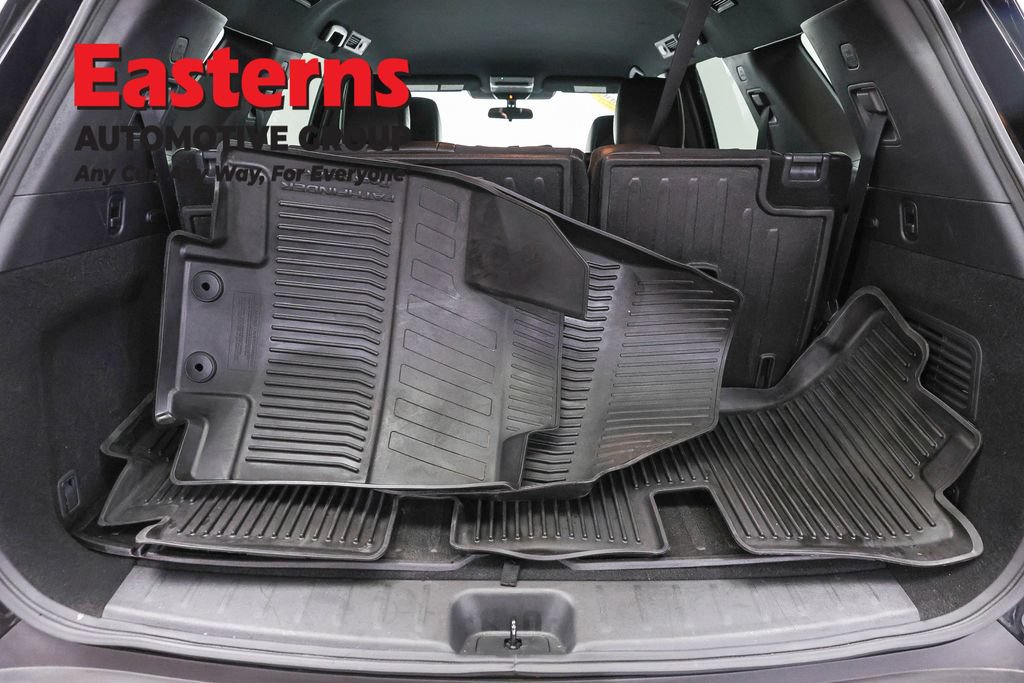 Used 2023 Nissan Pathfinder Rock Creek AWD/4WD image 11