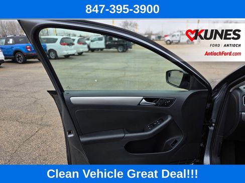 Used 2018 Volkswagen Jetta Wolfsburg Edition image 16