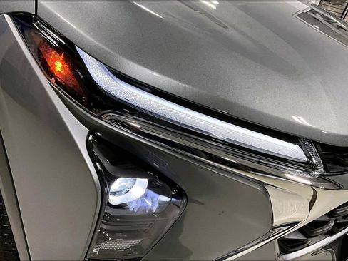 Used 2025 Chevrolet Trax LT w/ Driver Confidence Package image 27