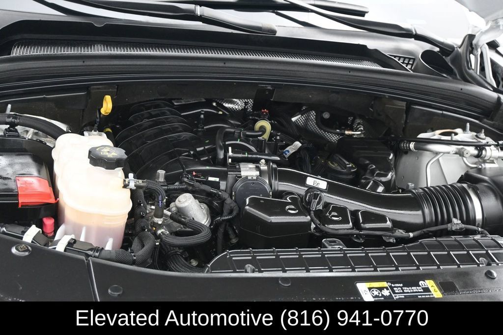 Used 2021 Jeep Grand Cherokee L Limited AWD/4WD image 26