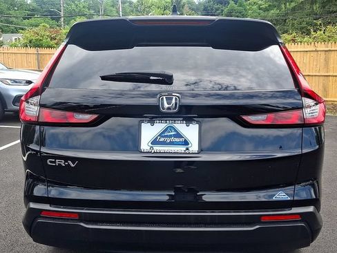 Certified 2025 Honda CR-V LX image 5