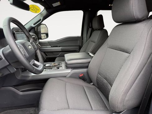 Used 2025 Ford F150 XLT w/ Equipment Group 302A MID image 11