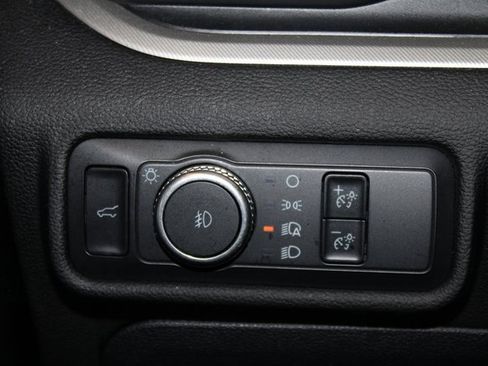 Used 2021 Ford Explorer XLT w/ Equipment Group 202A image 23