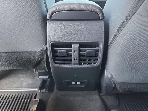 Used 2026 Toyota Corolla Cross LE FWD image 13
