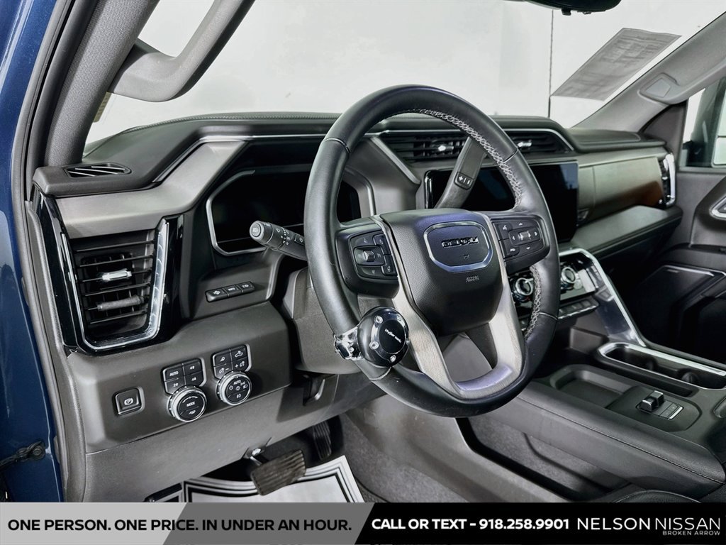 Used 2024 GMC Sierra 2500 Denali w/ Technology Package AWD/4WD image 9
