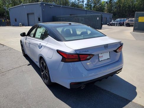 New 2026 Nissan Altima 2.5 SR FWD image 5