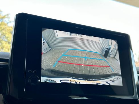 Used 2024 Toyota Corolla LE image 25