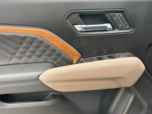 New 2026 GMC Canyon Denali image 12