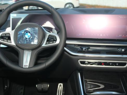 New 2026 BMW X6 xDrive40i w/ Executive Package image 18