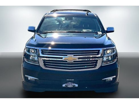Used 2020 Chevrolet Tahoe Premier AWD/4WD image 2