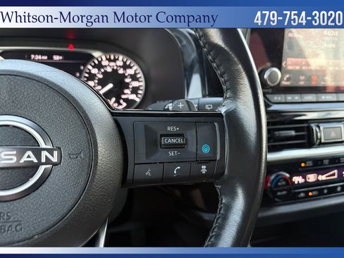 Used 2022 Nissan Pathfinder SV image 17