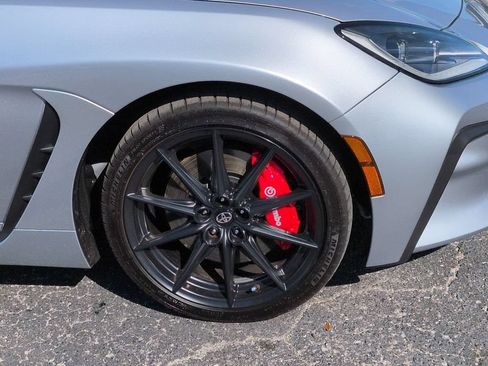 Used 2025 Toyota GR86 Premium w/ Performance Package RWD image 10