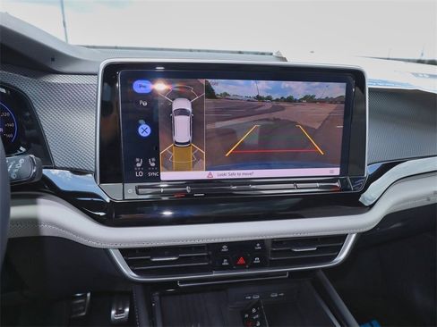 New 2025 Volkswagen Atlas Cross Sport SEL Premium R-Line image 21