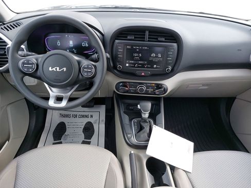 New 2025 Kia Soul LX image 9