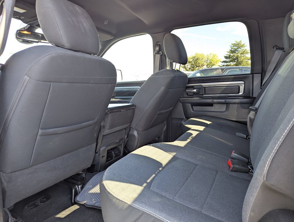 Used 2022 RAM 1500 Warlock AWD/4WD image 30