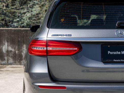 Used 2019 Mercedes-Benz E 63 AMG S image 21