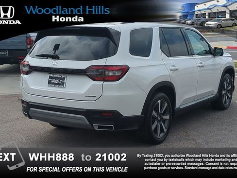 Used 2023 Honda Pilot Touring image 5