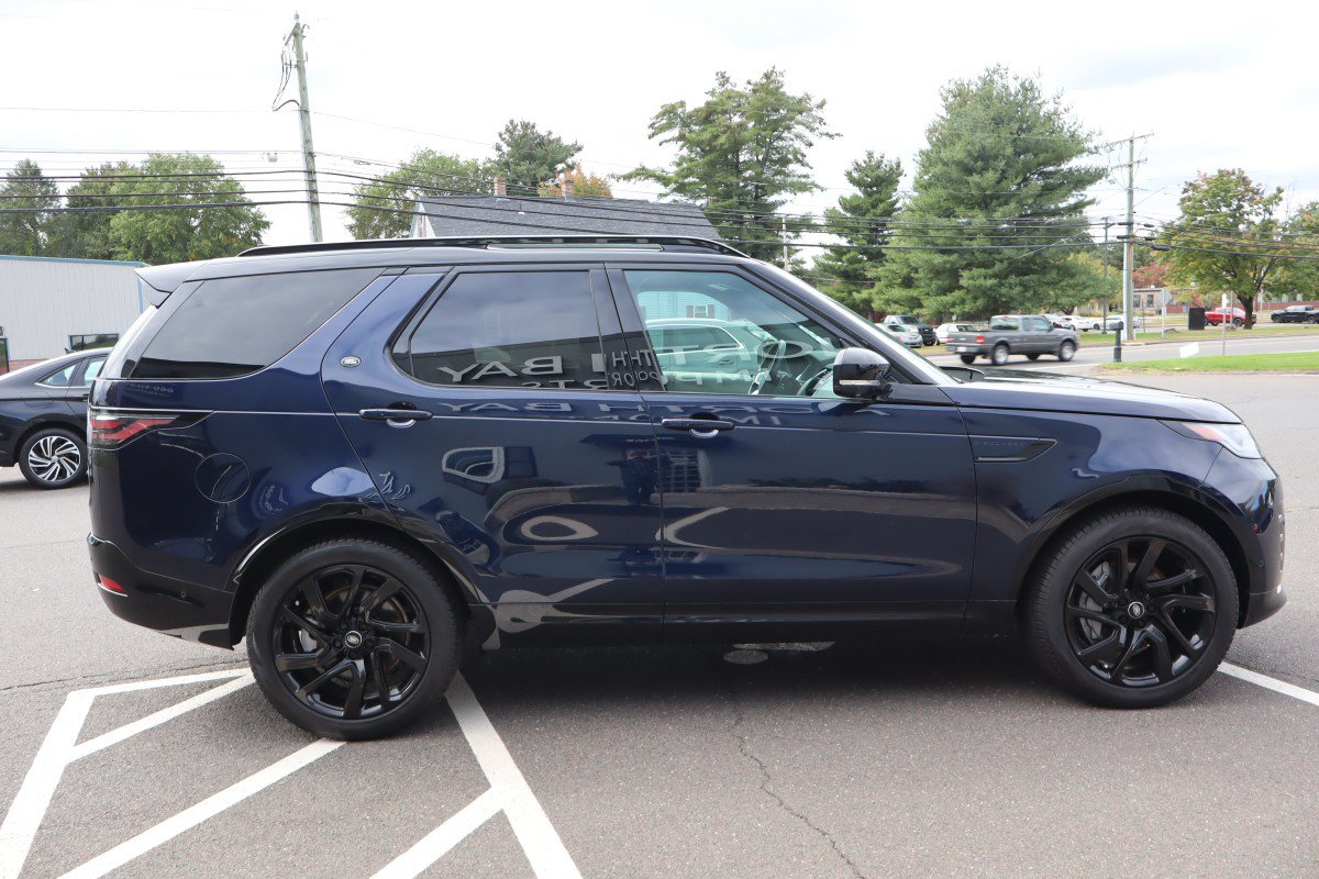Used 2023 Land Rover Discovery S R-Dynamic AWD/4WD image 5