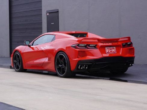 Used 2021 Chevrolet Corvette Stingray Preferred Conv w/ Z51 Performance Package RWD image 9