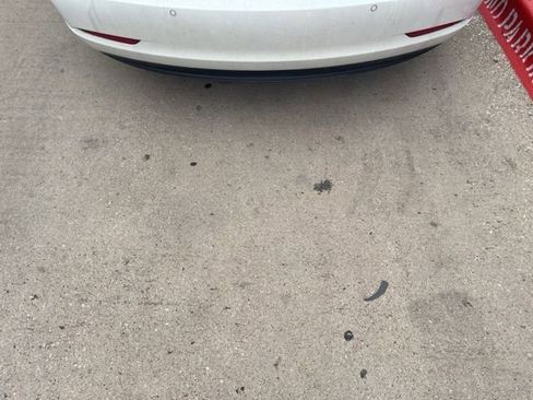 Used 2022 Tesla Model 3 Performance image 6