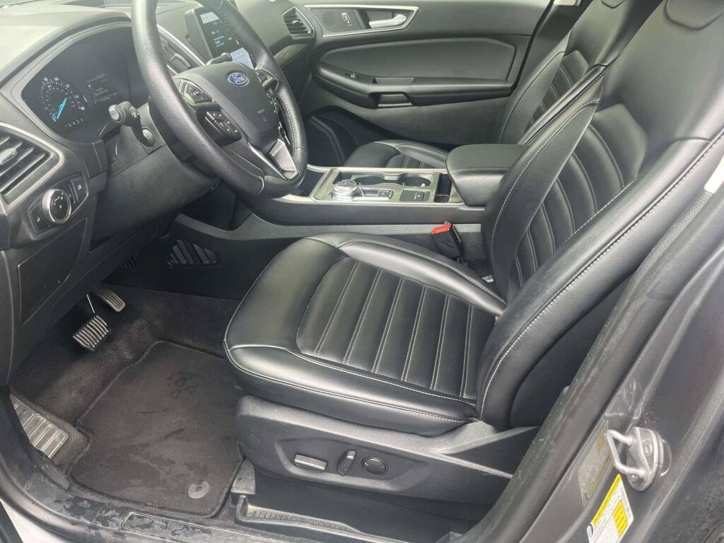 Used 2024 Ford Edge SEL AWD/4WD image 15
