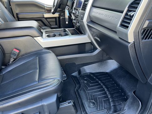 Used 2020 Ford F350 Lariat w/ Camper Package AWD/4WD image 22