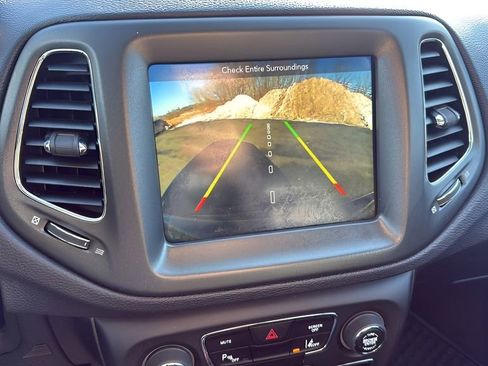 Used 2018 Jeep Compass Trailhawk w/ Leather Interior Group image 29