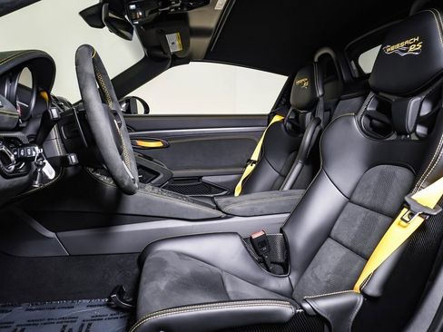 Certified 2025 Porsche 718 Boxster Spyder RS image 5