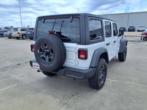 Used 2026 Jeep Wrangler Unlimited Sport AWD/4WD image 6