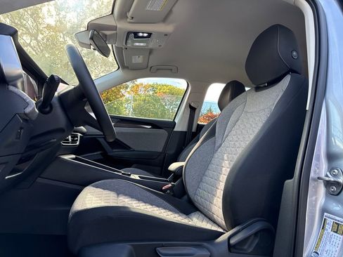 New 2025 Volkswagen Tiguan S image 3