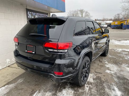 Used 2019 Jeep Grand Cherokee Altitude image 8