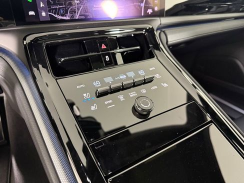 New 2025 Porsche Panamera image 29