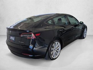 Used 2018 Tesla Model 3 Long Range video 2