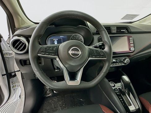 New 2025 Nissan Versa SR w/ Trunk Package image 15