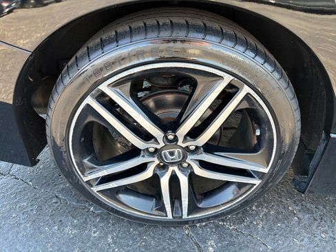 Used 2017 Honda Accord Sport image 34