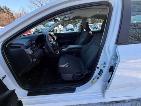 Used 2025 Toyota Camry LE image 25