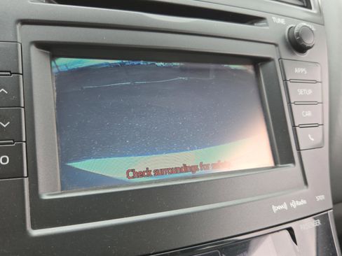 Used 2014 Toyota Prius V Three FWD image 22