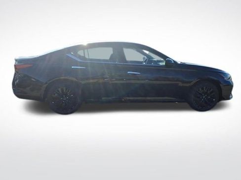 New 2025 Nissan Altima 2.5 SV w/ SV Special Edition Package image 8