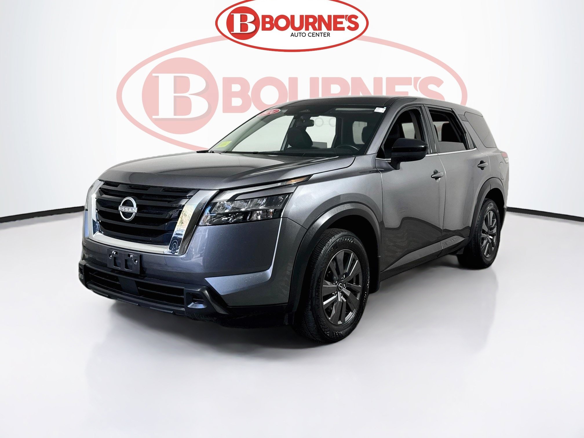 Used 2024 Nissan Pathfinder S AWD/4WD image 5