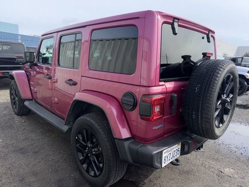 Used 2021 Jeep Wrangler Unlimited Sahara w/ Cold Weather Group image 7